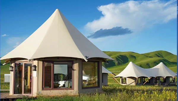 Desert Tent Hotel: Experience different desert life